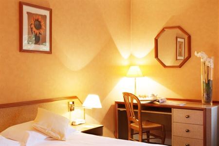 фото отеля Best Western Hotel Du Parc Chantilly