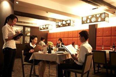 фото отеля S Sukhumvit Suites Hotel
