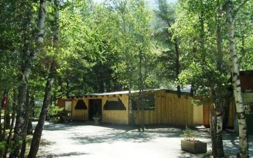 фото отеля Camping l'Iscle de Prelles