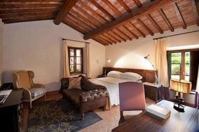 фото отеля Castel Monastero Hotel Castelnuovo Berardenga