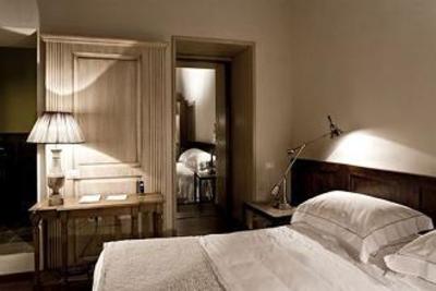 фото отеля Castel Monastero Hotel Castelnuovo Berardenga