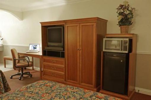 фото отеля Legacy Inn and Suites