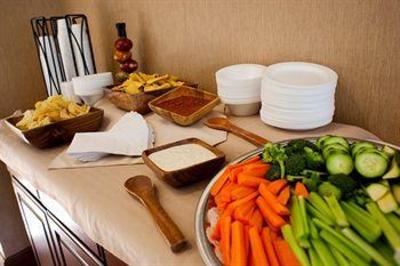 фото отеля Chase Suite Hotel Brea