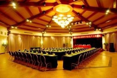 фото отеля Heyuan Relong Hotspring Hotel