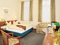 Nigel Restaurant & Hotel