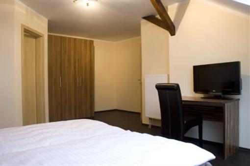 фото отеля Hotel Mayinger Garni