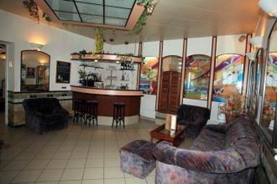 фото отеля Logis Aviation Hotel