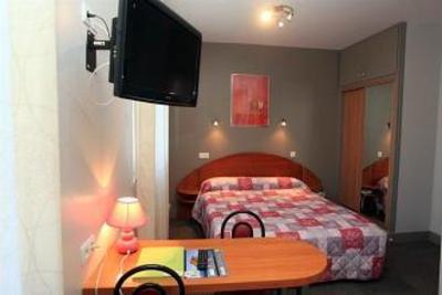 фото отеля Logis Aviation Hotel
