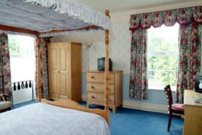 фото отеля The Pheasant Hotel