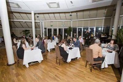 фото отеля Alona Hotel Motherwell