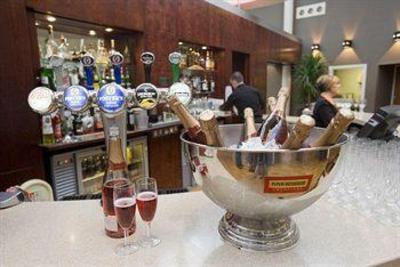 фото отеля Alona Hotel Motherwell