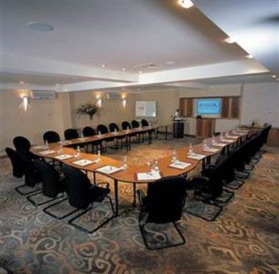 фото отеля Alona Hotel Motherwell