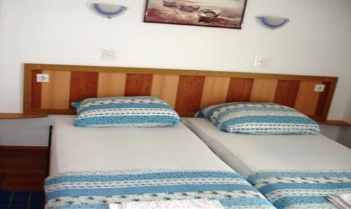 фото отеля Vila Rosa Apartments Tkon