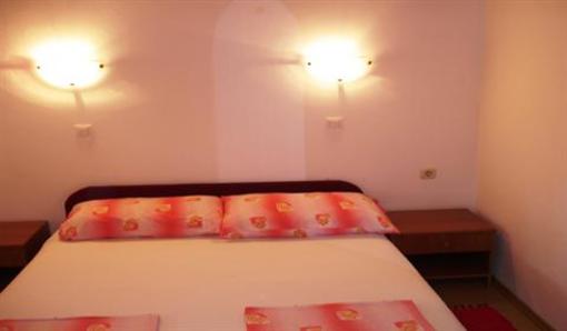 фото отеля Vila Rosa Apartments Tkon