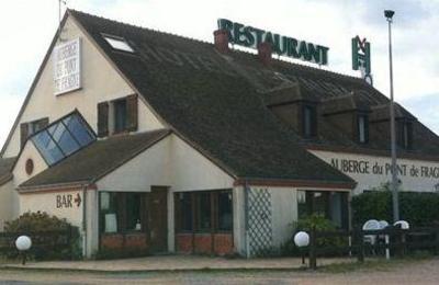 фото отеля Hotel Le Pont De Fragne Verneix