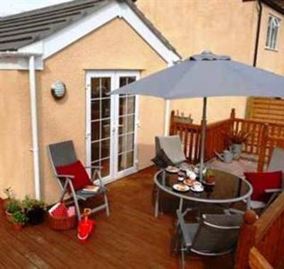 фото отеля Cross Farm Cottages