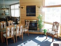 River Bank Lodge Hotel