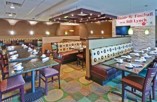 фото отеля Holiday Inn Bloomington