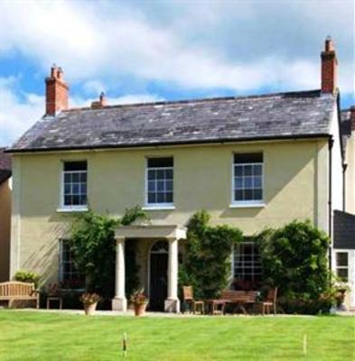 фото отеля Larkbeare Grange Bed & Breakfast Talaton