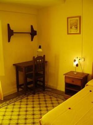 фото отеля Hostal Santa Teresa Reus