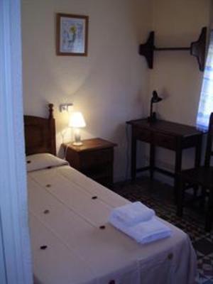 фото отеля Hostal Santa Teresa Reus