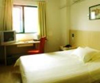 фото отеля Jinjiang Inn Shenyang Zhongjie