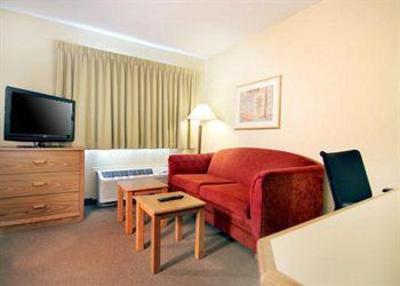 фото отеля MainStay Suites Brentwood