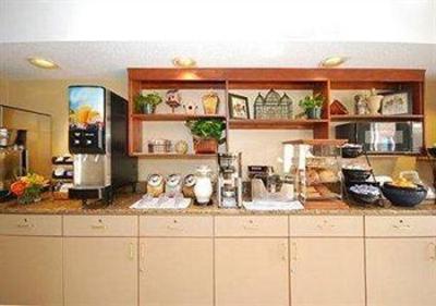 фото отеля MainStay Suites Brentwood