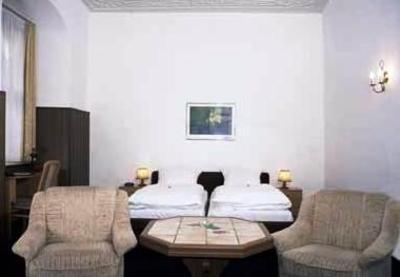 фото отеля Hotel Pension Am Ratshof Halle