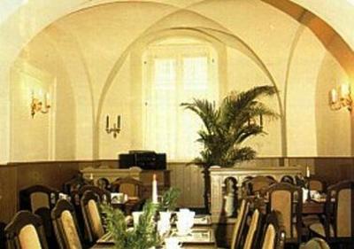 фото отеля Hotel Pension Am Ratshof Halle