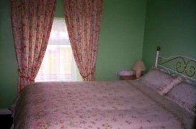 фото отеля Castlemaine House Bed & Breakfast
