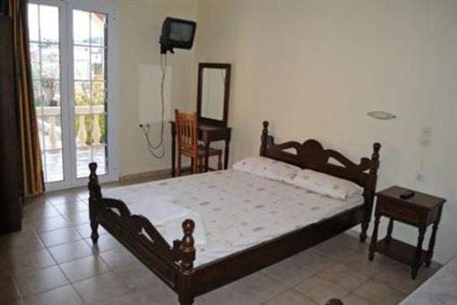 фото отеля Canal d'Amour Makris Apartments