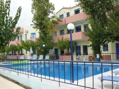 фото отеля Leonidas Studios and Appartments