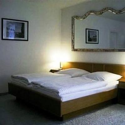 фото отеля Sporthotel Erbenholz Laatzen