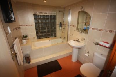 фото отеля Acra Retreat - Mountain View Lodge - Waterval Boven