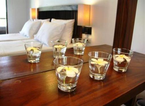 фото отеля Priyankara Hotel
