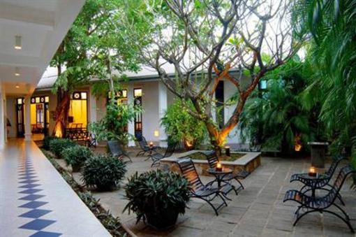 фото отеля Priyankara Hotel