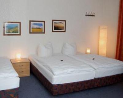 фото отеля Hotel Sonne Idstein