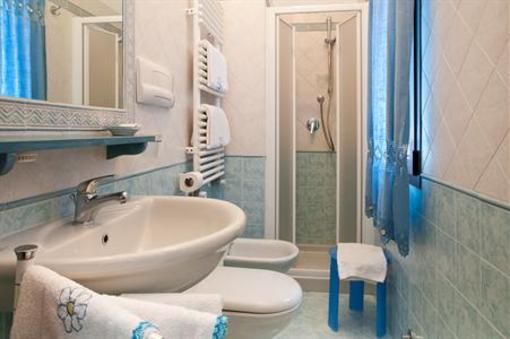 фото отеля Bed & Breakfast Nettuno Olbia
