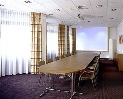 фото отеля Overnight - Tagungshotel im ABZ
