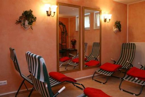 фото отеля Hotel Garni Bendiks Horumersiel