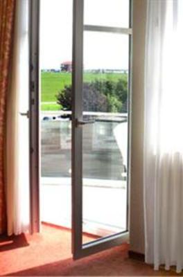 фото отеля Hotel Garni Bendiks Horumersiel