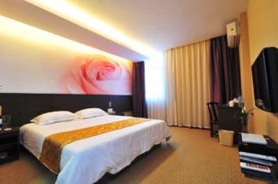 фото отеля Xiamen Qingnian Yangguang Hotel Wenzaodian