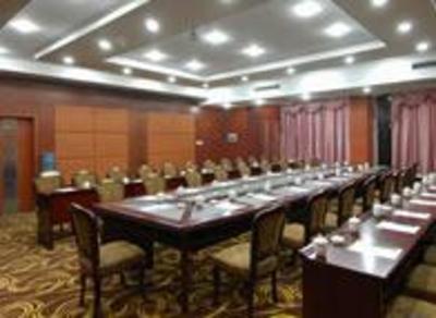 фото отеля Century Shengye Zhongyuan Hotel