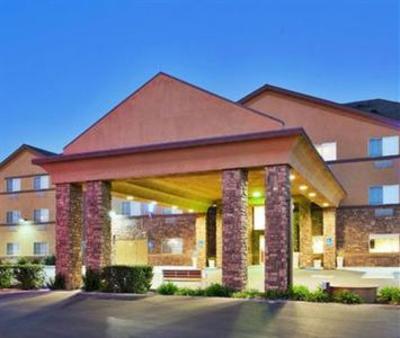 фото отеля Holiday Inn Express Hotel & Suites Watsonville