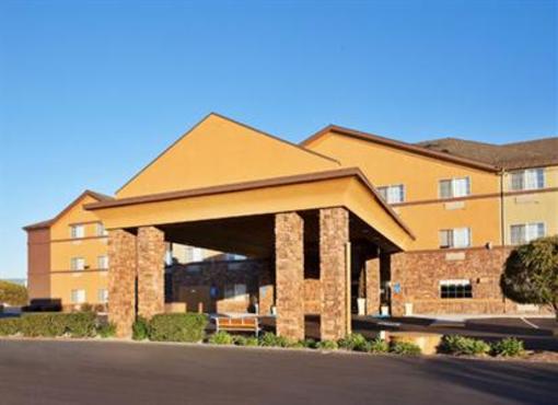 фото отеля Holiday Inn Express Hotel & Suites Watsonville