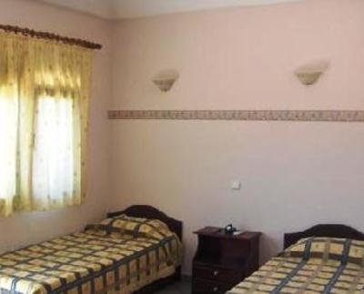 фото отеля Sirines Studios and Apartments