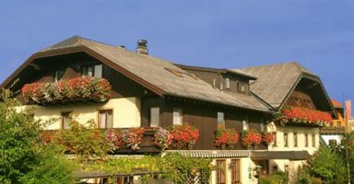 фото отеля Gasthof & Hotel Neuwirt