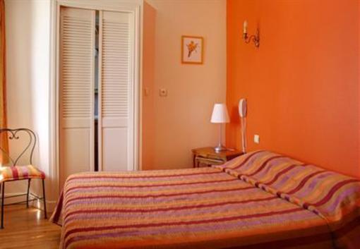 фото отеля Relais d'Auvergne Hotel Saint-Gervais-d'Auvergne