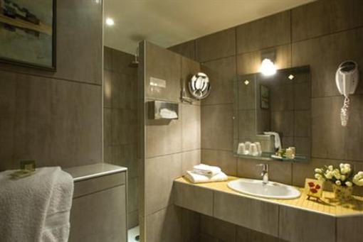фото отеля Relais d'Auvergne Hotel Saint-Gervais-d'Auvergne